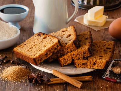 Honey Ginger Cake