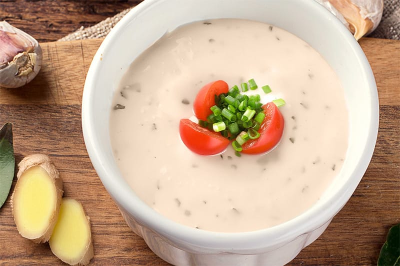 Garlic-Ginger Tomato Crème Fraîche Summer Dip